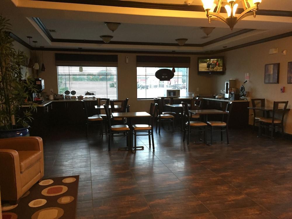 Atria Inn & Suites Three Rivers المظهر الخارجي الصورة